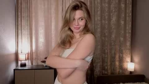 Emilia online show from 16, 5, 2026
