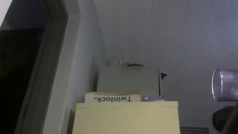 chaturbatordeluxe online show from 17, 12, 2025