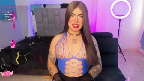 Snapshot of chaturmodels chatting on 27, 6, 2026 Sophie online show from 27, 6, 2026