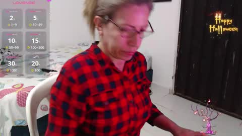 CHAYLA VICTORIA RUIZ  online show from 15, 10, 2025