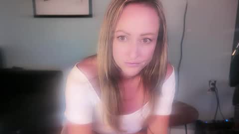 chelsee lynn online show from 22, 10, 2025