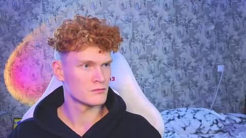 LUCASRYANPVT IS OPEN online show from 20, 2, 2025