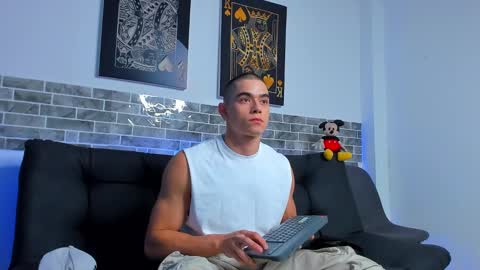 Snapshot of chepe_fit chatting on 16, 2, 2025 chepe vause online show from 16, 2, 2025