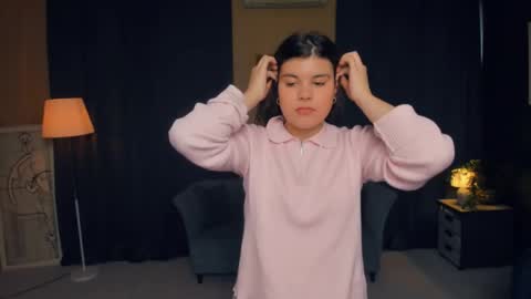 Snapshot of cheriearnet chatting on 29, 10, 2025 Diana online show from 29, 10, 2025