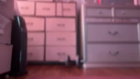 cherliecarmen online show from 11, 3, 2025