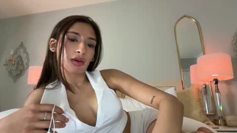 cherliecarmen online show from 19, 5, 2026