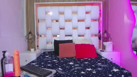 Snapshot of cherry_mew chatting on 21, 2, 2025 Cherry Mew and jean online show from 21, 2, 2025