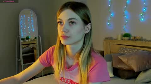 Snapshot of cherry_pr1ce chatting on 3, 5, 2026 cherry_pr1ce online show from 3, 5, 2026
