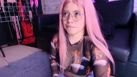     online show from 23, 3, 2026