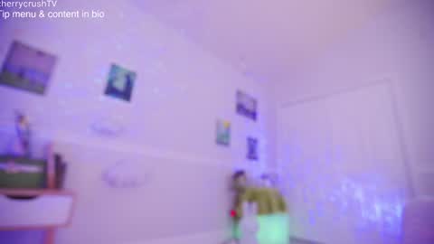 Cherry Crush  online show from 16, 2, 2026