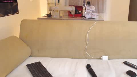 Cereza online show from 10, 2, 2025