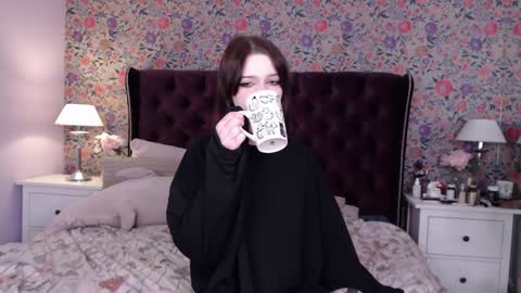 amelia online show from 6, 1, 2025