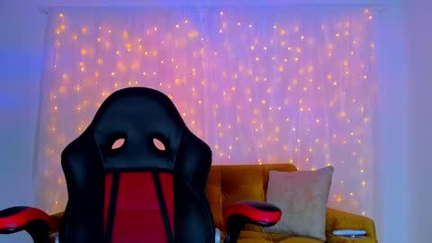 Snapshot of cherylbutler chatting on 14, 12, 2024 Cheryl online show from 14, 12, 2024