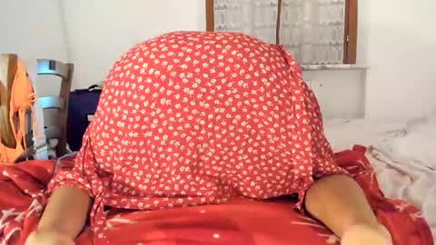 yoursensualparadise online show from 12, 9, 2025