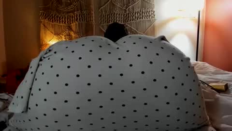 yoursensualparadise online show from 30, 3, 2026