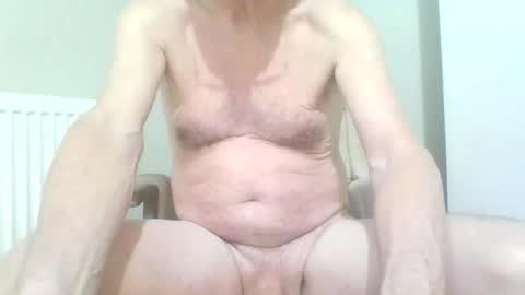 chipper341596 online show from 10, 1, 2025