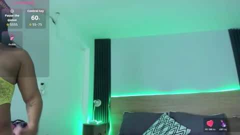 Chiqui online show from 30, 10, 2025