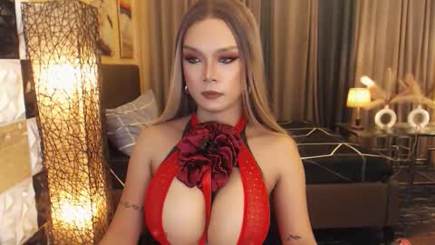 Franching Lee online show from 14, 12, 2025