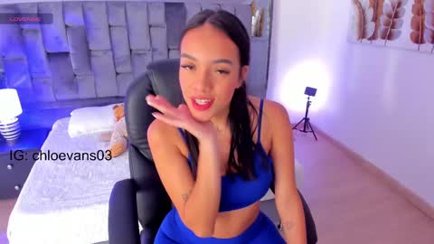 Chloe online show from 11, 3, 2025