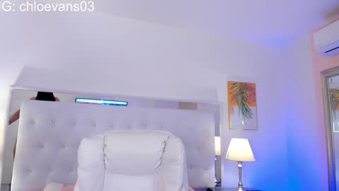 Chloe online show from 7, 1, 2026