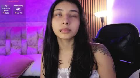 chloe_bluee_ online show from 18, 4, 2026