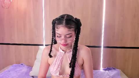 Snapshot of chloe_cortez chatting on 18, 6, 2026 chloe online show from 18, 6, 2026