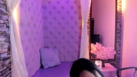 Chloe online show from 18, 7, 2026