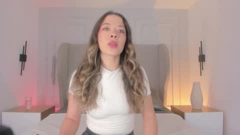 Chloe online show from 18, 11, 2025