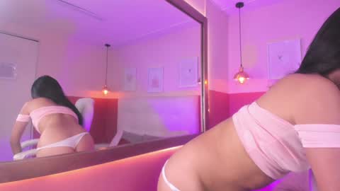 Chloe online show from 22, 1, 2025