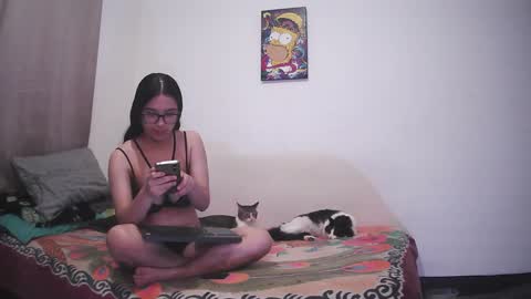 Chloe and Danna online show from 26, 2, 2025