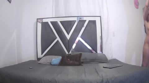 Chloe and Danna online show from 6, 2, 2026