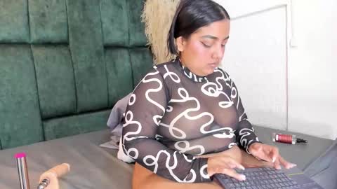 Chloe online show from 14, 2, 2026