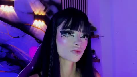 chloe_jacksonn online show from 10, 7, 2026
