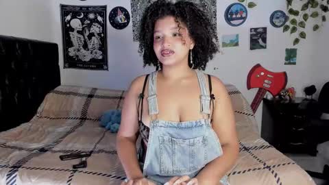 chloe_kisses online show from 14, 9, 2025