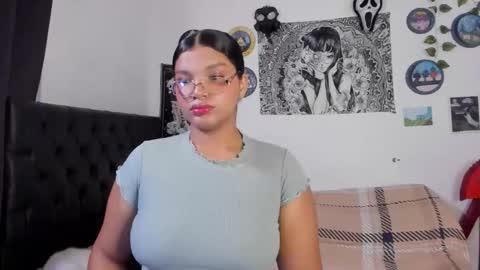 chloe_kisses online show from 27, 9, 2025