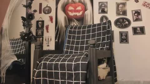 chloe_kisses online show from 31, 10, 2025