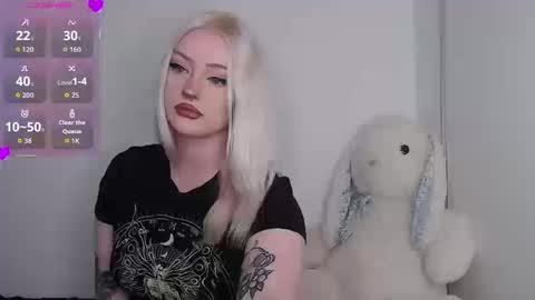 Snapshot of chloe_levine chatting on 20, 9, 2025 Chloe Levine online show from 20, 9, 2025