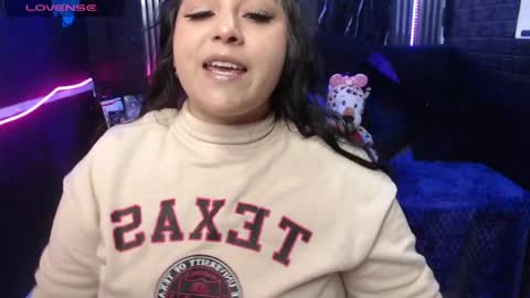 Snapshot of chloe_smith5 chatting on 10, 7, 2026 chloe_smith5 online show from 10, 7, 2026