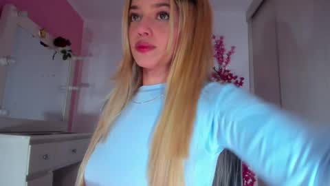 Chloe Miller  online show from 22, 4, 2026