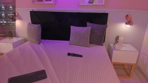   online show from 1, 4, 2026