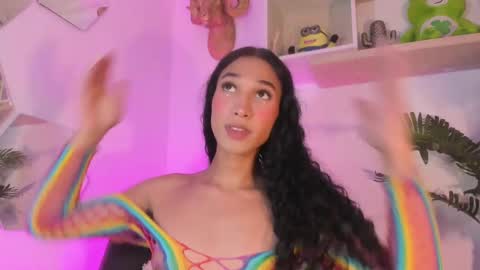 Chloe  online show from 22, 2, 2025