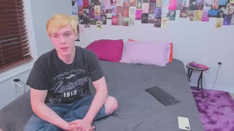 Chloe Night  Milo Night online show from 20, 1, 2025