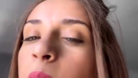 Chloe Rae online show from 26, 11, 2025