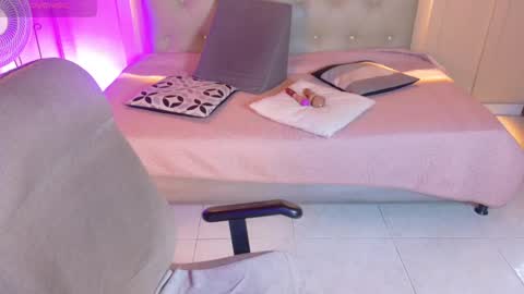 Chloe rosse online show from 1, 10, 2025