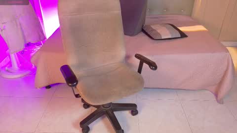 Chloe rosse online show from 5, 10, 2025