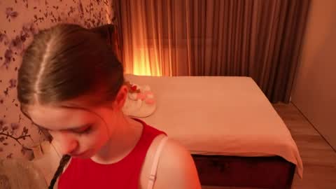Chloe online show from 22, 5, 2026