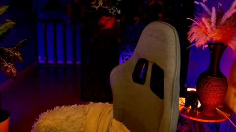 ChloeWight online show from 17, 4, 2026