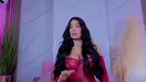 Chlooe online show from 13, 4, 2026