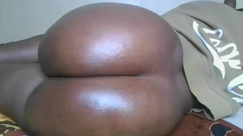 Snapshot of choco_baeb chatting on 28, 11, 2025 nei online show from 28, 11, 2025