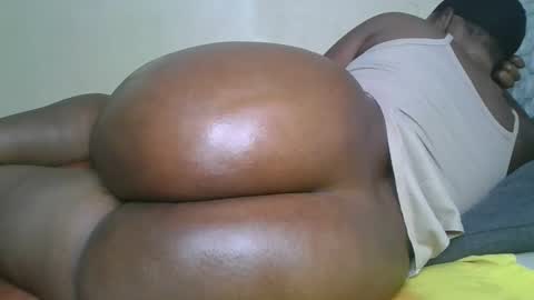 Snapshot of choco_baeb chatting on 16, 12, 2025 nei online show from 16, 12, 2025